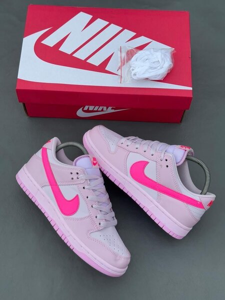 Baskets Nike rose fluo