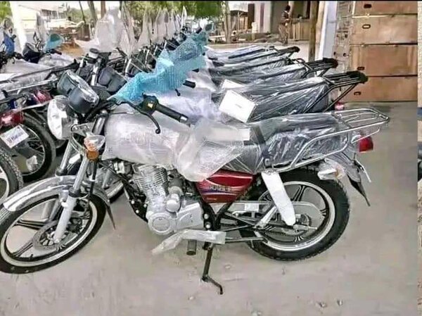 Moto SENKE robuste et fiable