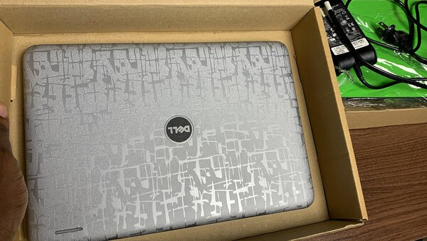 ORDINATEUR PORTABLE DELL