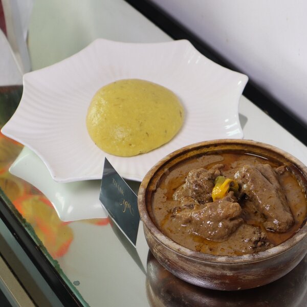 Foutou sauce arachide pondeuse