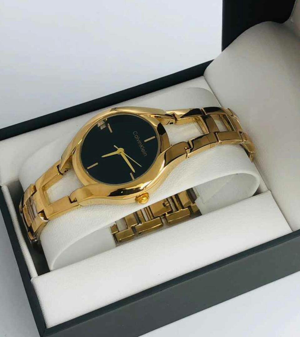 Montre analogique pour dame