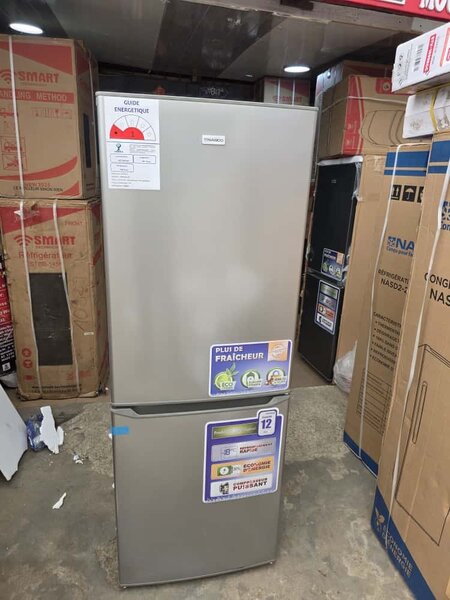 Réfrigérateur nasco 207 litre