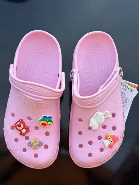 Crocs