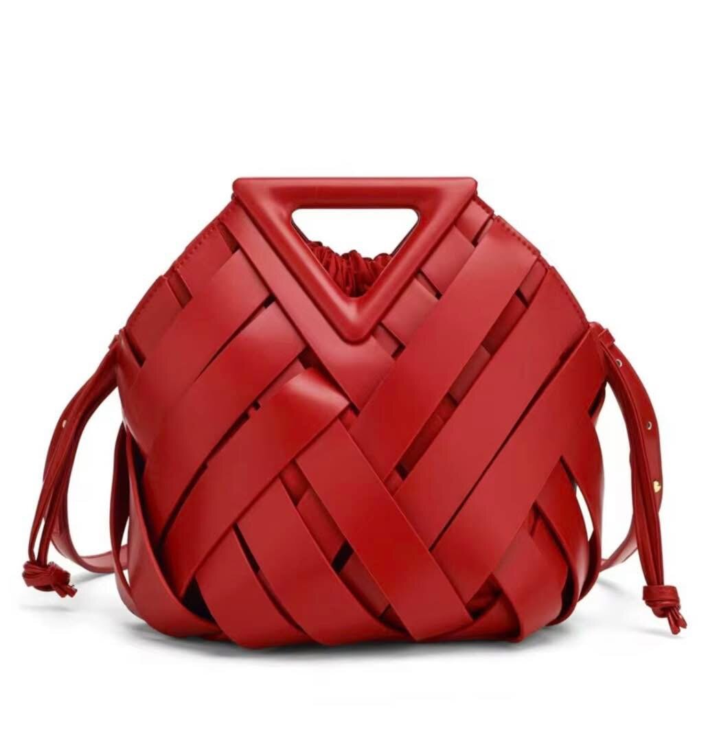 Sac à main en cuir tressé