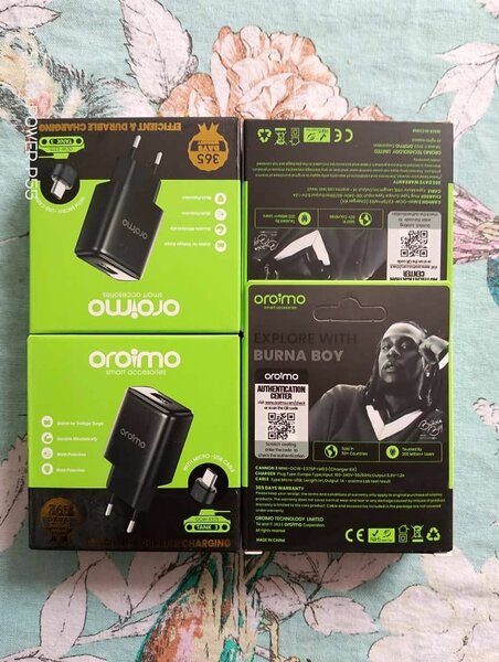 Chargeur rapide Oraimo petit b