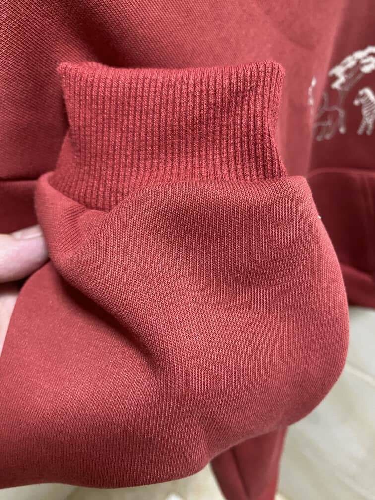 Толстовка с капюшоном