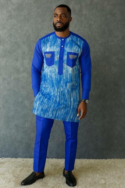 Ensemble homme élégant africain