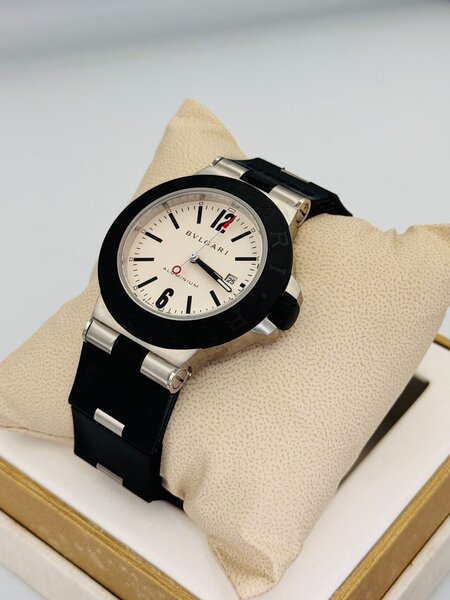 Montre Bvlgari Homme Élégante