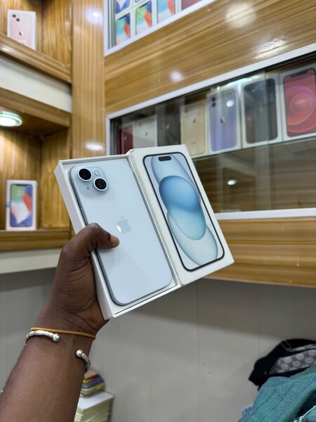 iPhone 15 simple 128G