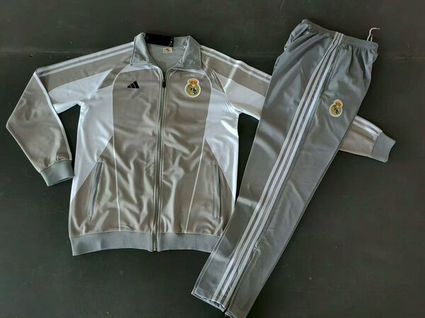 Ensemble de survêtement élégant