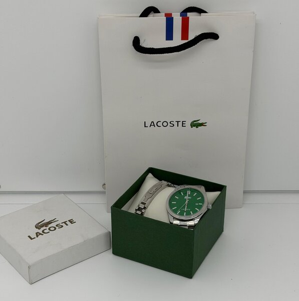 Montre Lacoste homme en acier