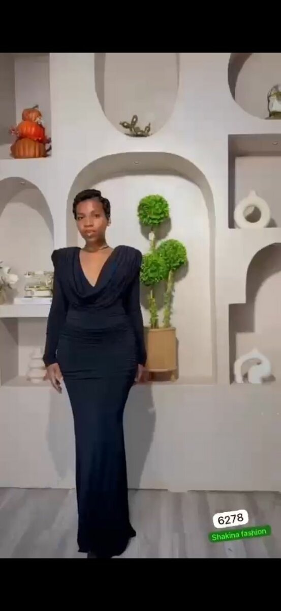 Robe de soirée longue en noir ou blanc