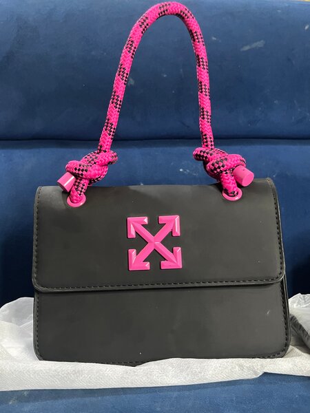 Stylish Black Handbag