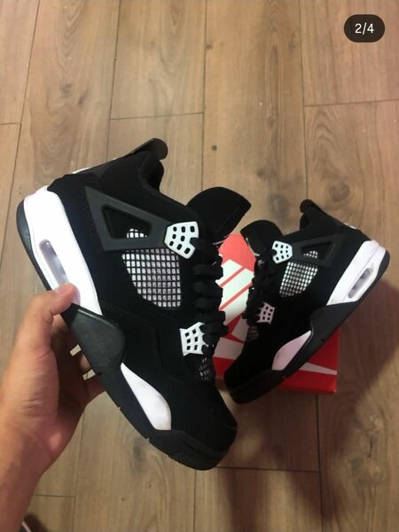 Baskets noires tendance