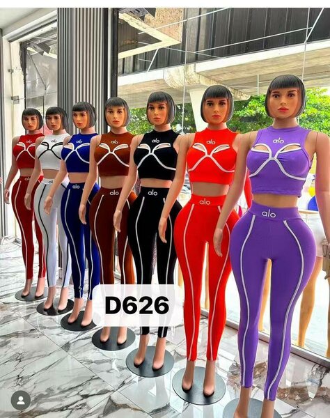 Ensemble de sport femme moderne