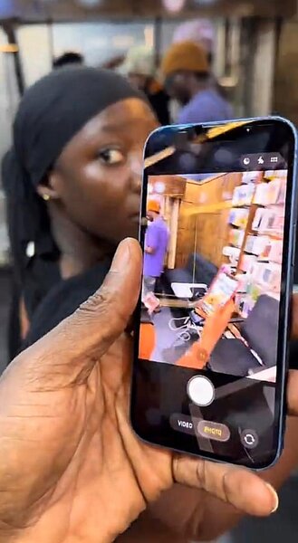 Apple iPhone reconditionné bleu