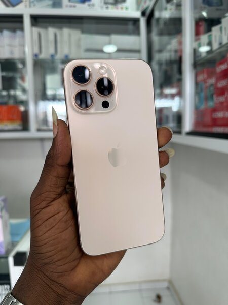 iPhone 16 pro max 