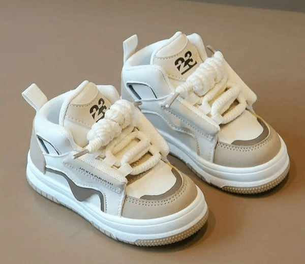 Baskets enfant style sportif