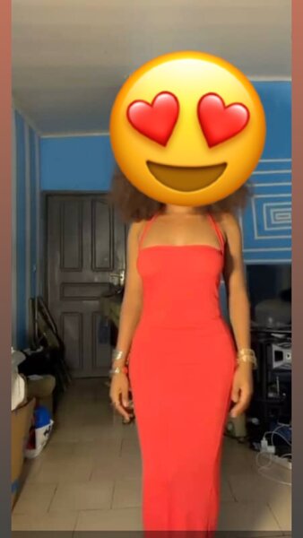 Robe Rouge Élégante