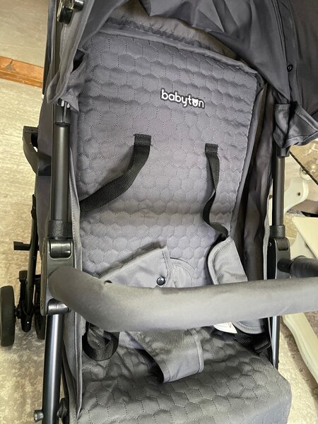 Классная прогулочная коляска.