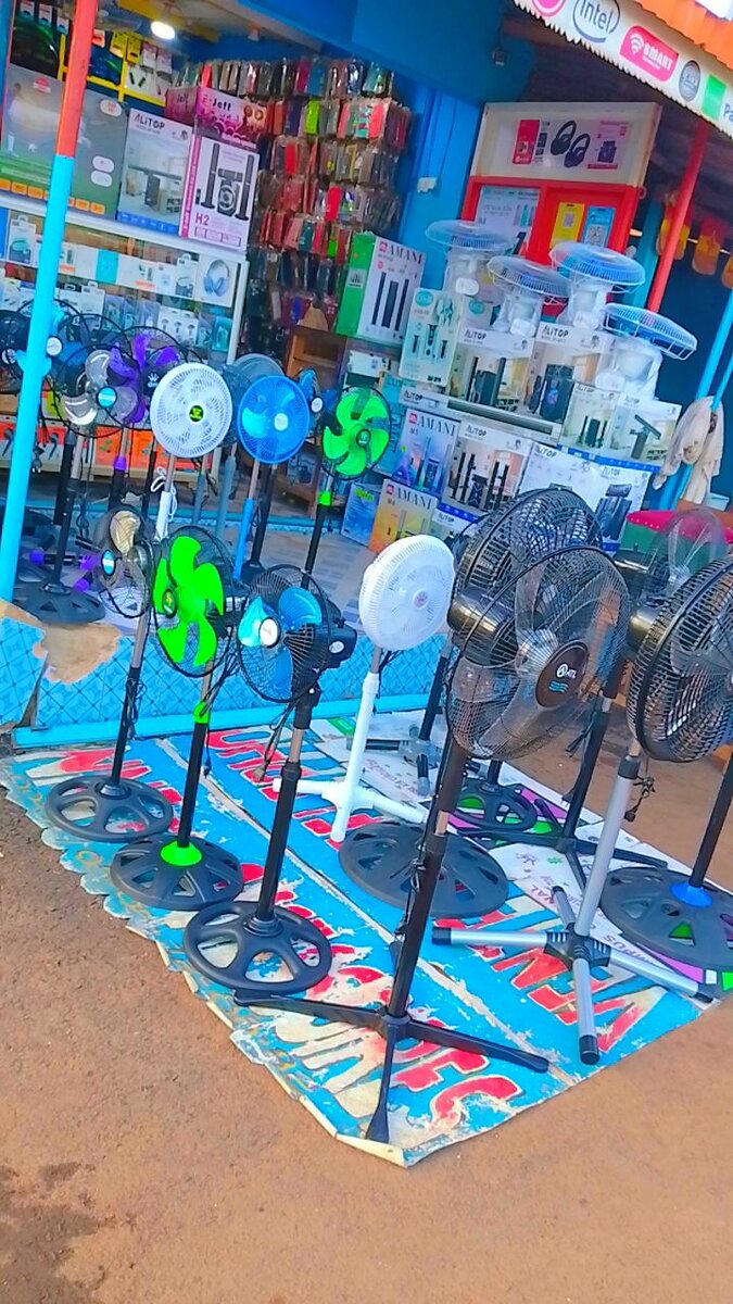 Ventilateur sur pied réglable