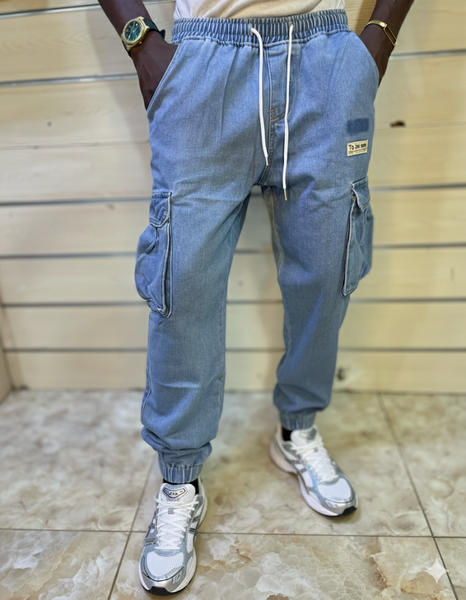 Jean cargo homme moderne