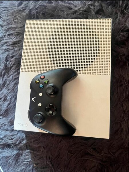 Xbox one S casi neuf