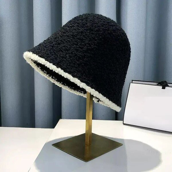 Chapeau cloche en laine