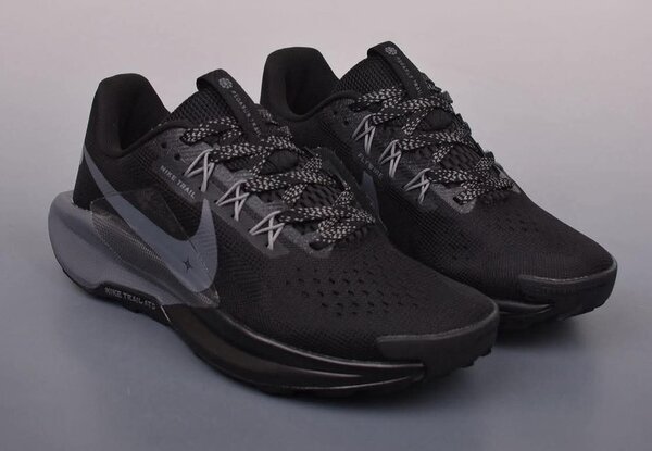Chaussures de course Nike noires