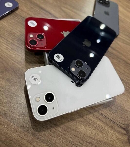 iPhone 13 factory unlocked