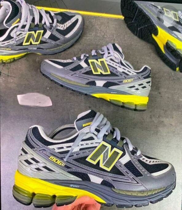 New Balance Sneakers