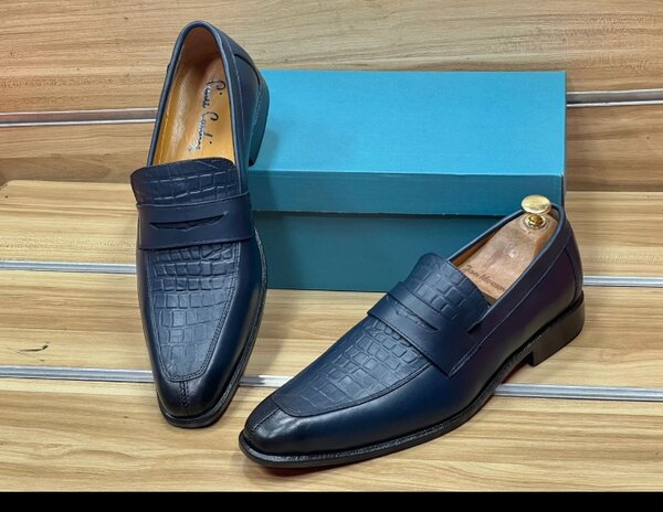 Elegant Croc Leather Loafers