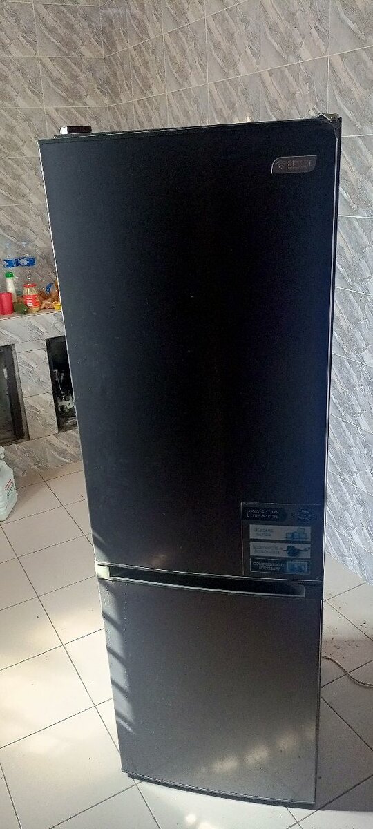 Réfrigérateur combiné moderne