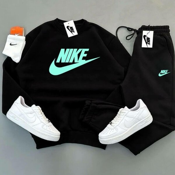 Ensemble de survêtement Nike