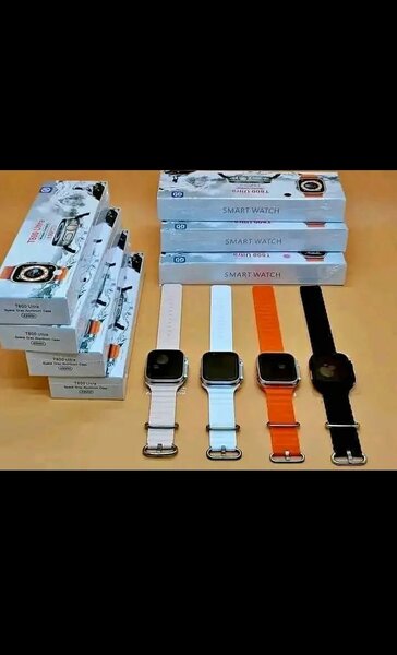 REDUCED TO CLEAR!! T800 Smart Watch   Features: Calls, BT Mu