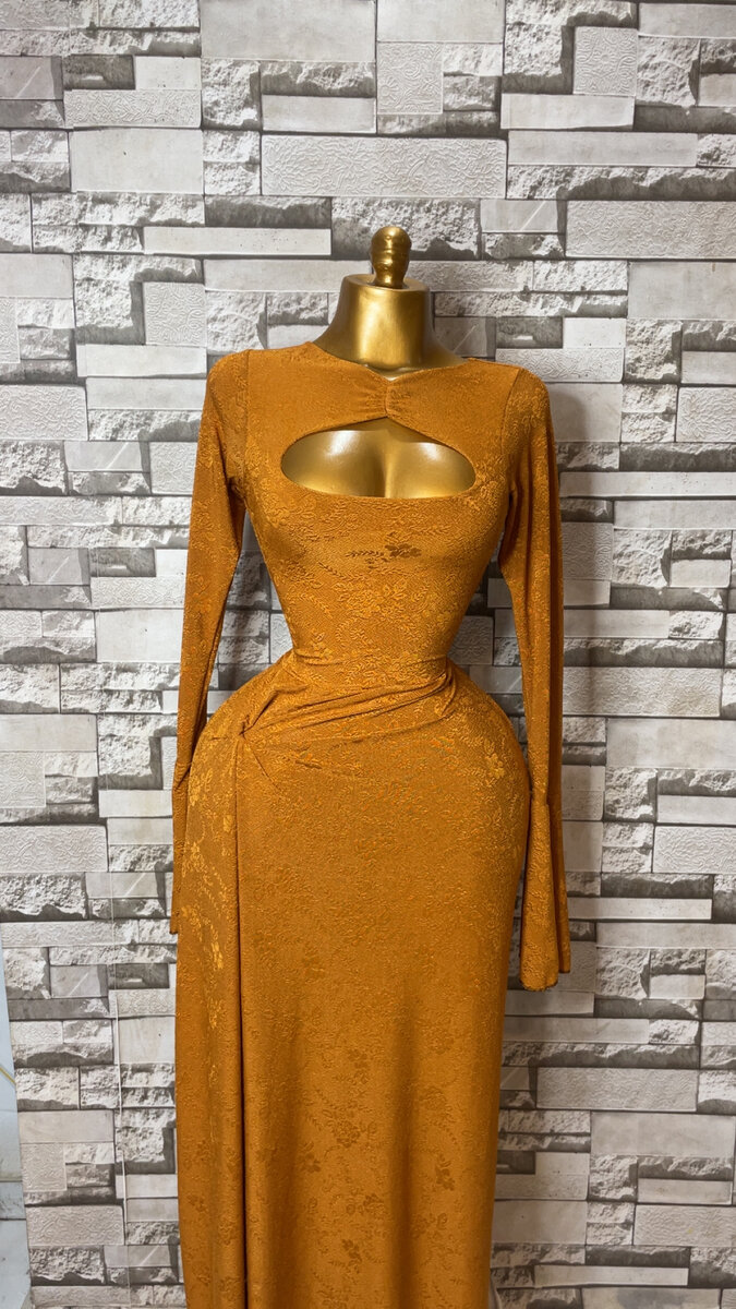 Robe longue chic en dentelle