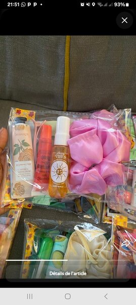 Trousse de soins solaires - Huile bronzante et accessoires