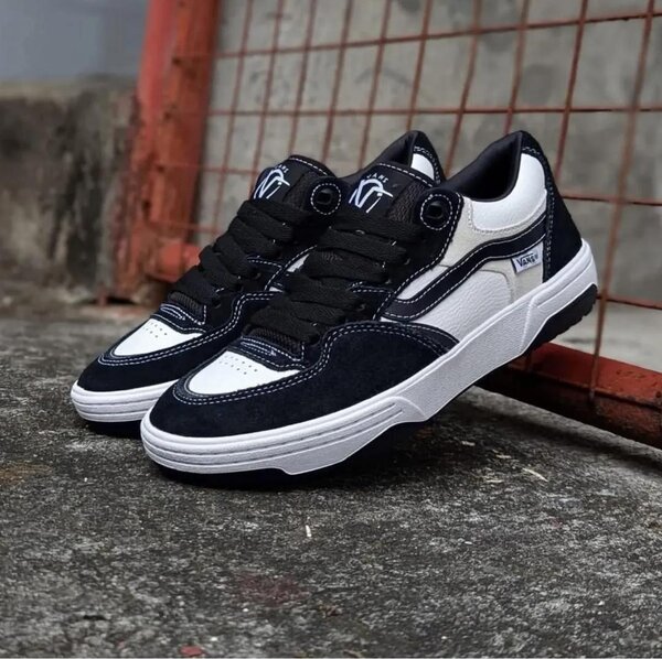 Vans Rowings II Noires