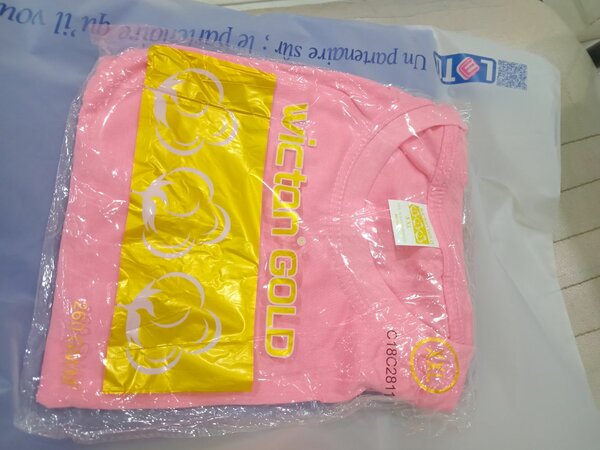 T-shirt en coton rose vif