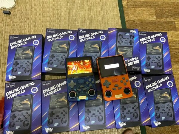 Console portable rétro r36s