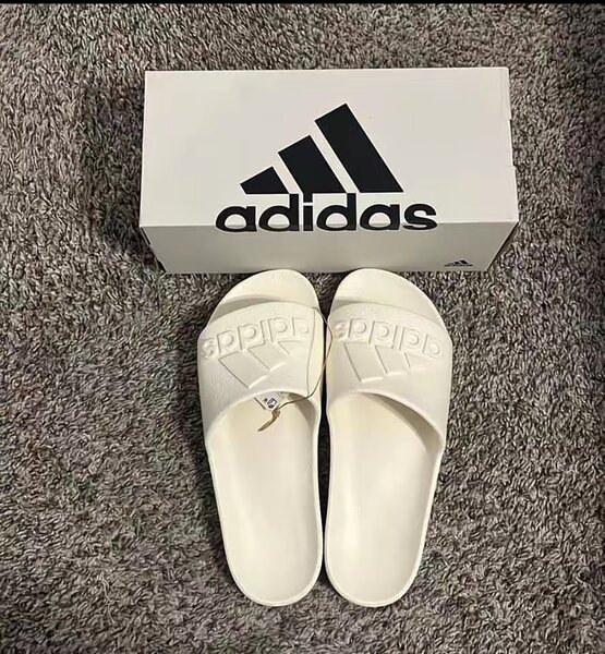 Sandales blanches Adidas