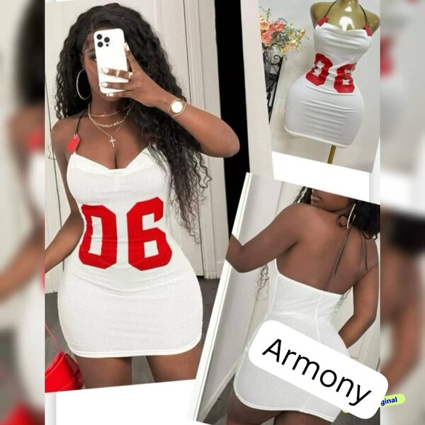 Robe blanche moulante numéro