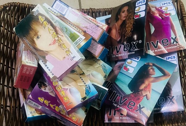 30 Préservatifs+ 12 lubrifiant