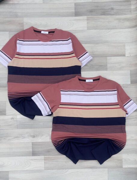 T-shirt rayé à manches courtes