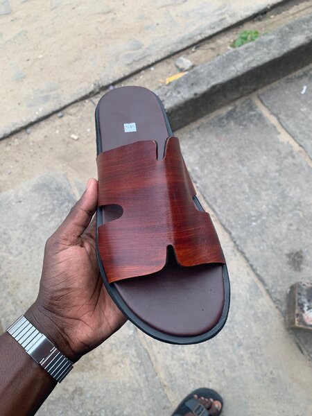 Sandales en cuir confortables