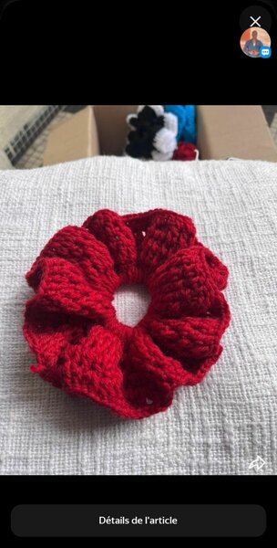 Chouchou cheveux tricoté rouge