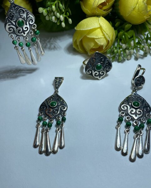 ЭТНО-КОМПЛЕКТЫ с натуральными камнями