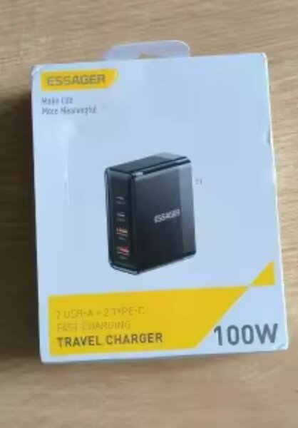 Essager 100 W GAN Charger