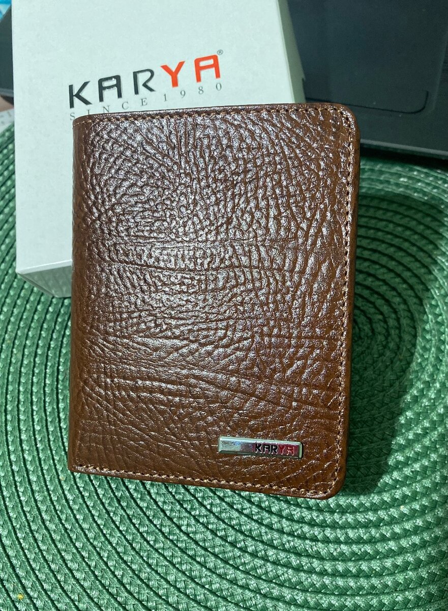 Мужские кожаные кошельки Karya