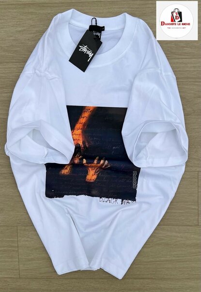 T-shirt graphique Stussy